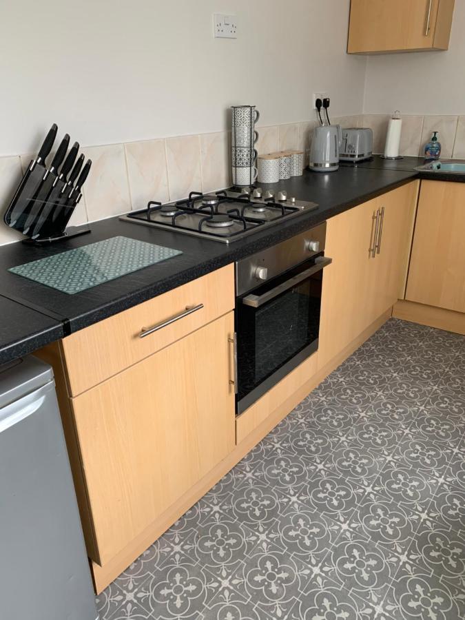 The Greens Apartment Farnworth Exteriör bild